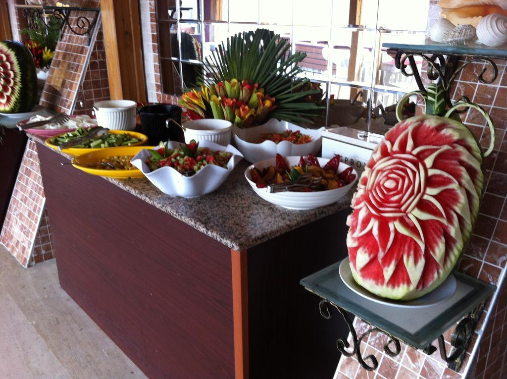 Berkay Hotel Kemer Exterior photo