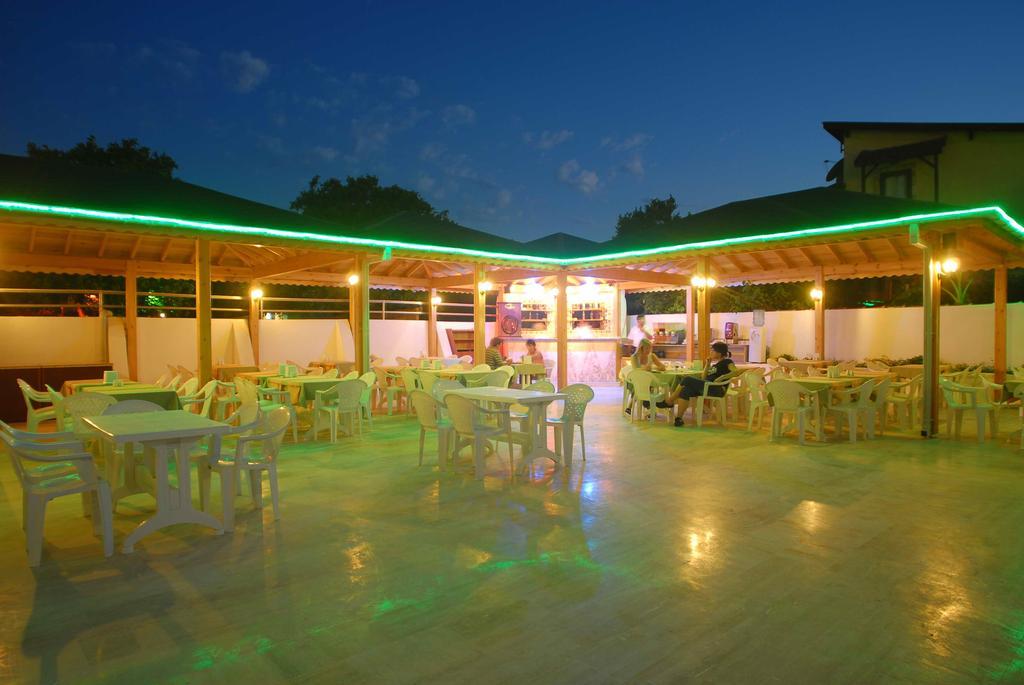 Berkay Hotel Kemer Exterior photo